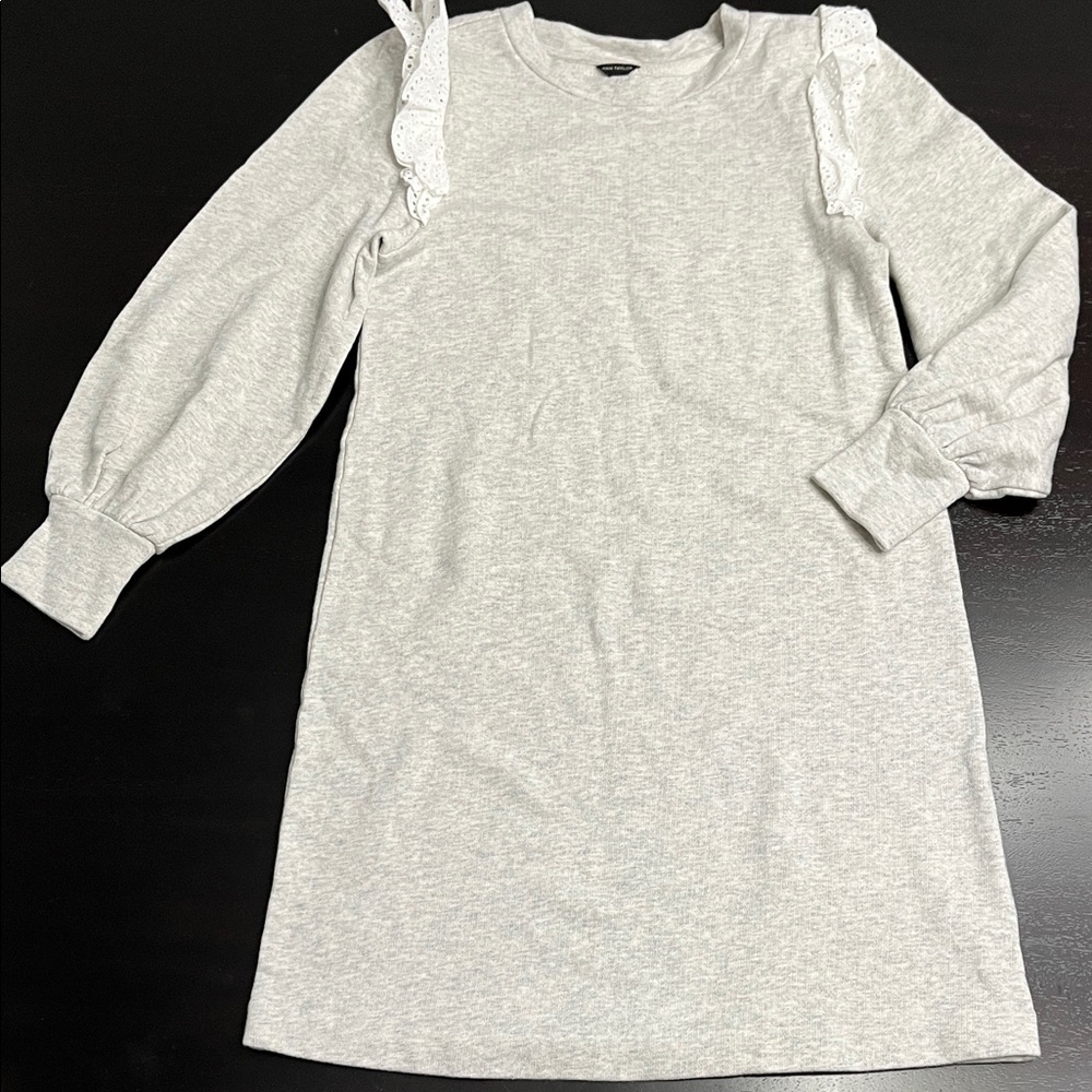 Ann Taylor Gray Long Sleeve Dress W/ White Embroidered Ruffled Accents